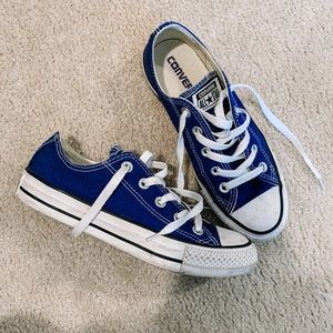 royal blue converse